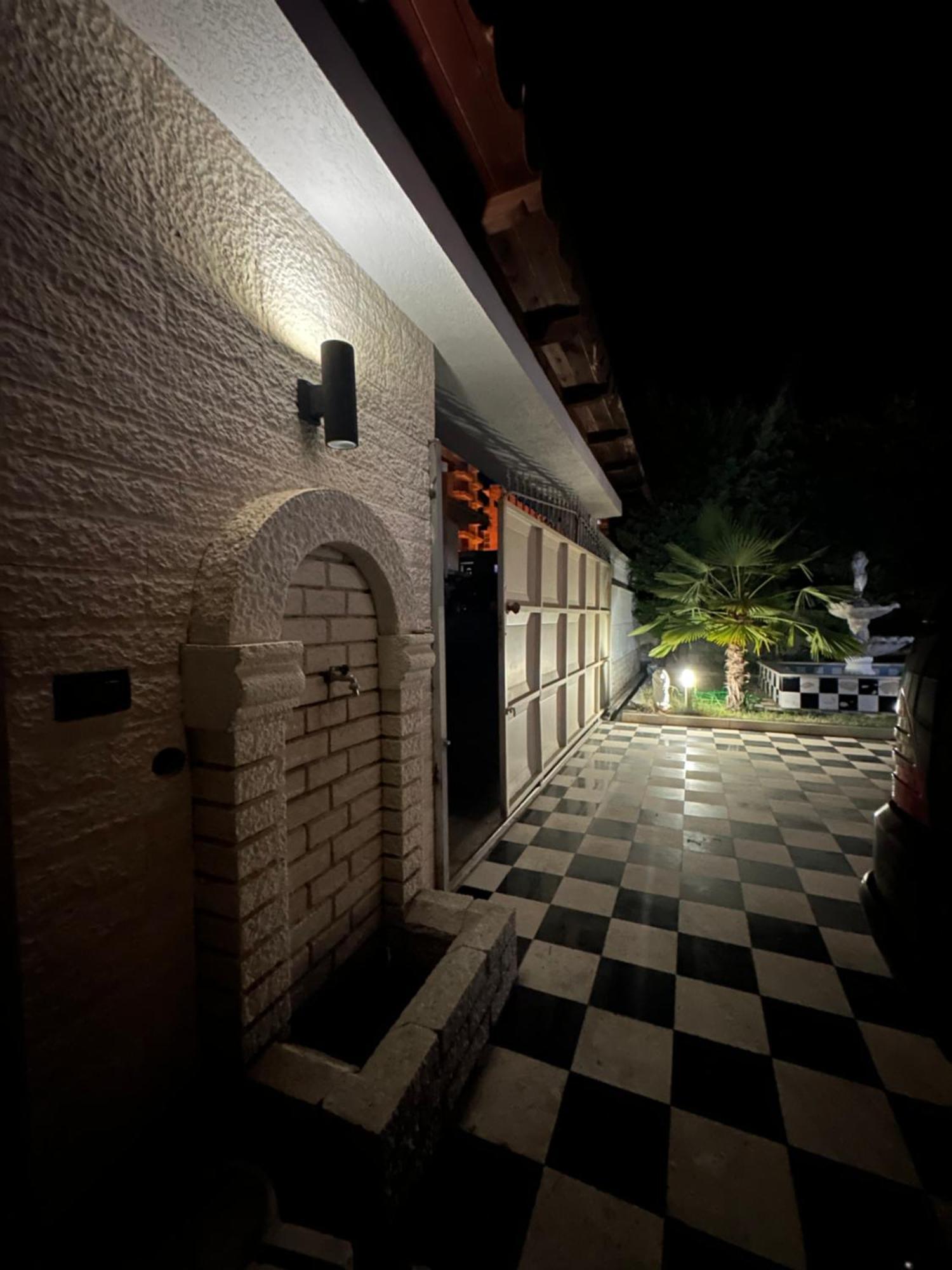 Guest House Pulake Берат Екстериор снимка