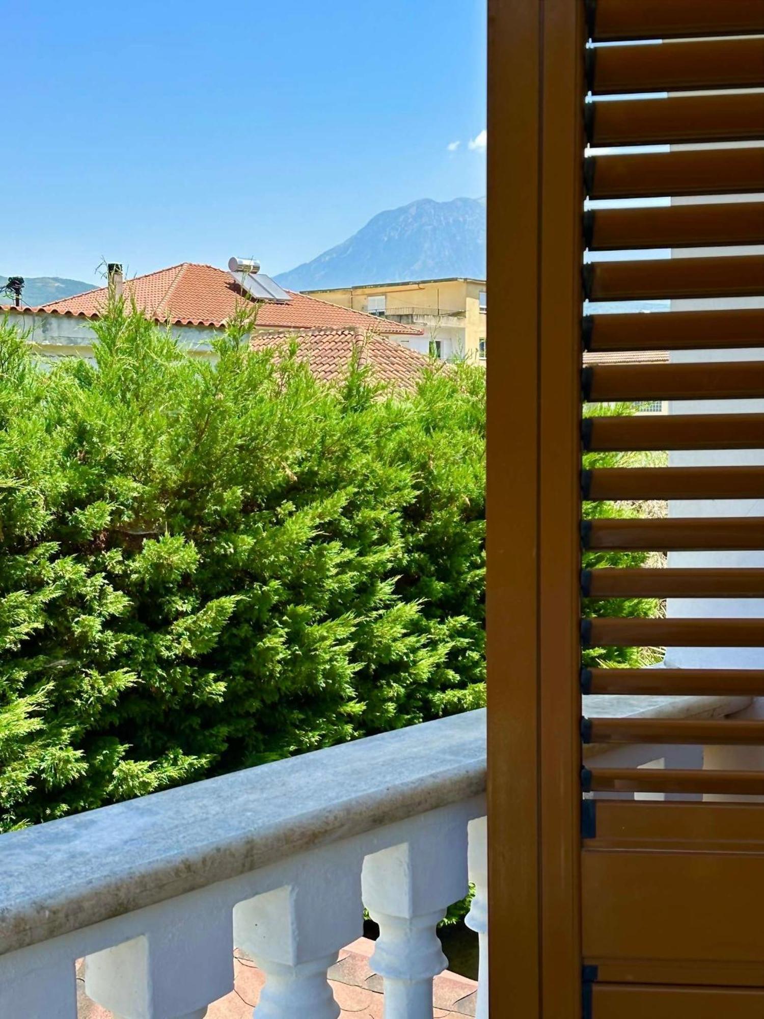 Guest House Pulake Берат Екстериор снимка