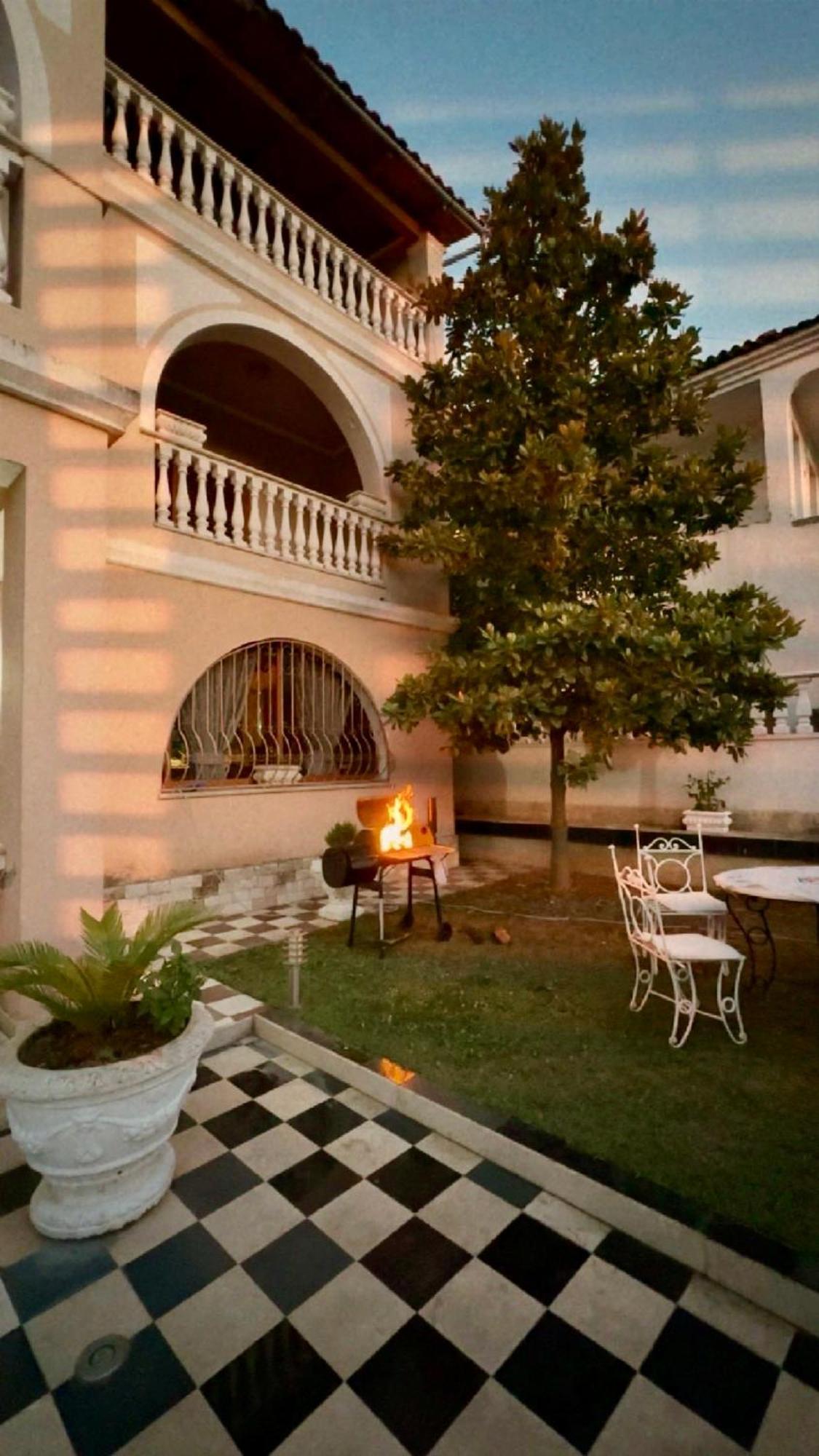 Guest House Pulake Берат Екстериор снимка